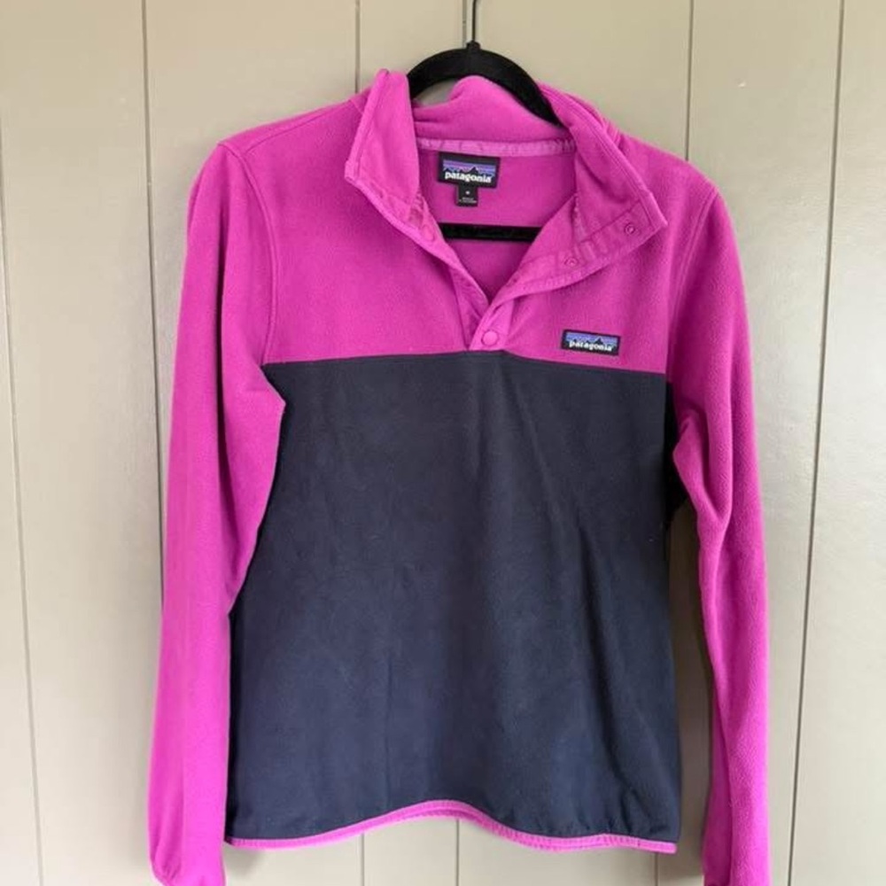 Patagonia Pink and Gray Fleece Pullover